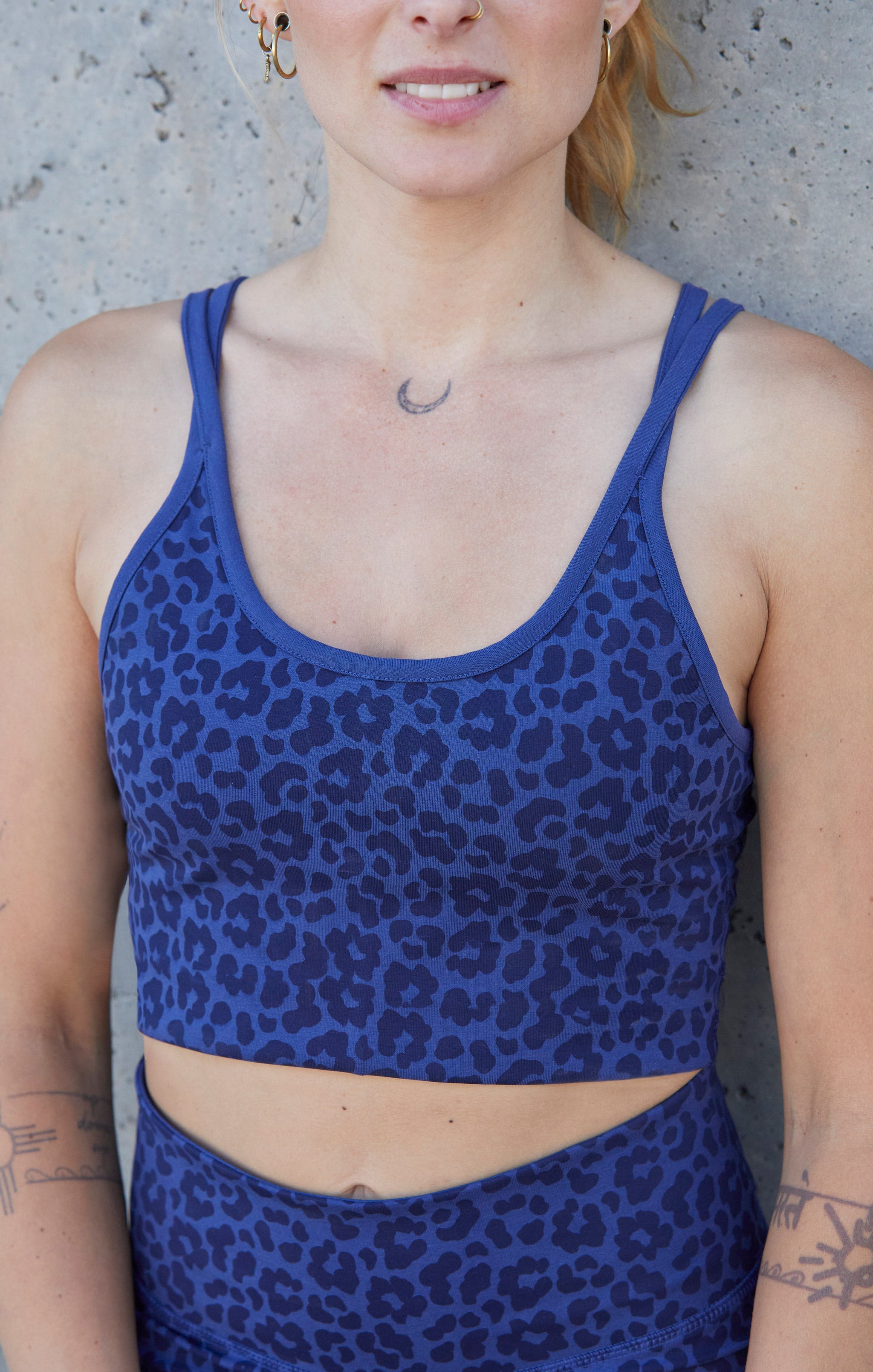 Yoga BH Top Leo Flower Tencel - blau